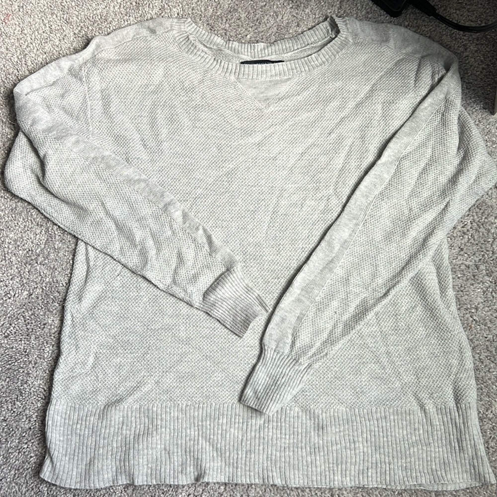 American Eagle light gray women's sweater